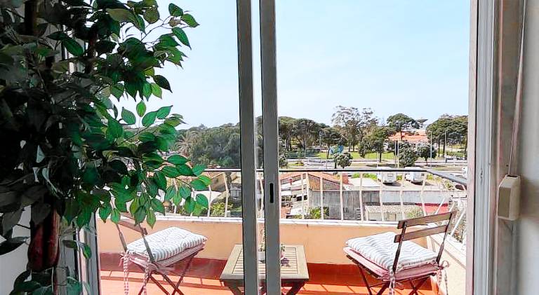 Holiday apartment with patio — photo 4