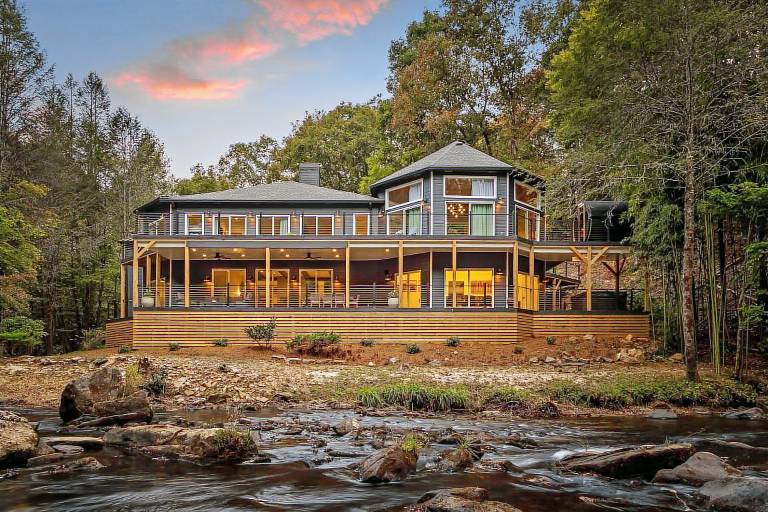 Villa McCaysville