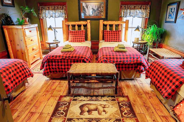 Accommodation Keene Valley