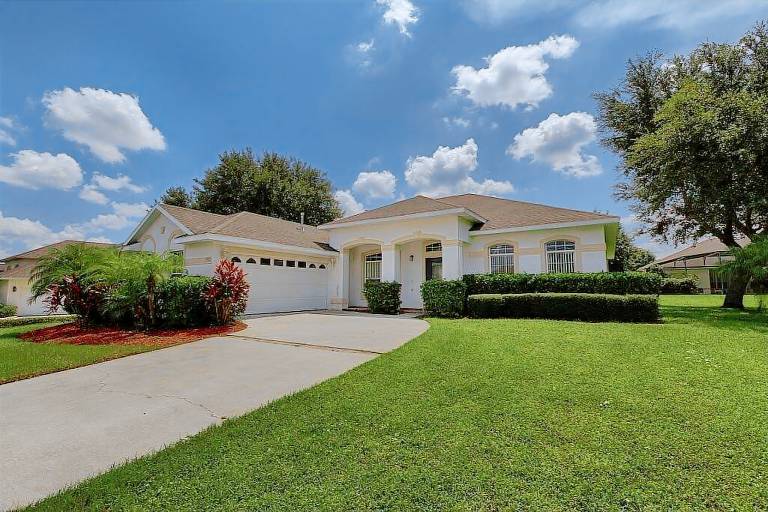 Four Corners, FL Vacation Rentals from 59 HomeToGo