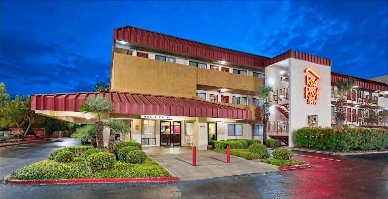 Red Roof Inn Corpus Christi South — photo 5