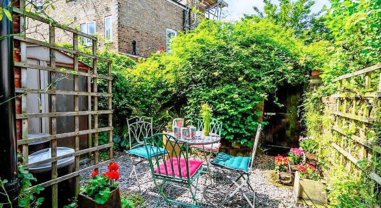 House | Close to York Castle — photo 4
