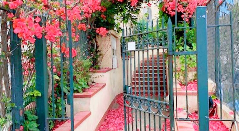 Vacation home with 3 rooms for 6 persons in Casamicciola Terme
