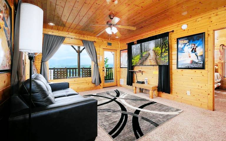 Cabin with jacuzzi, pool & sauna | Mountain view — photo 5