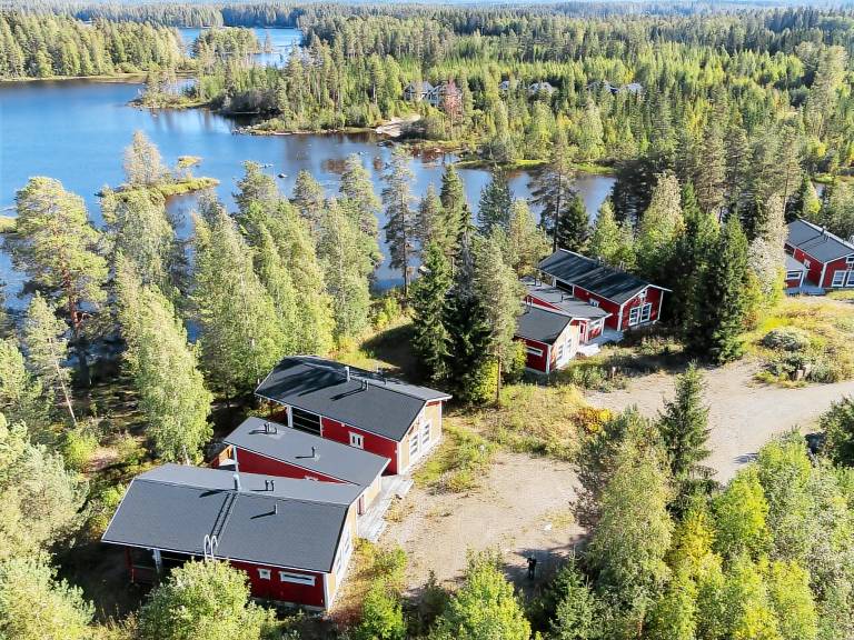 House with patio | Nature view | Pets allowed — photo 2