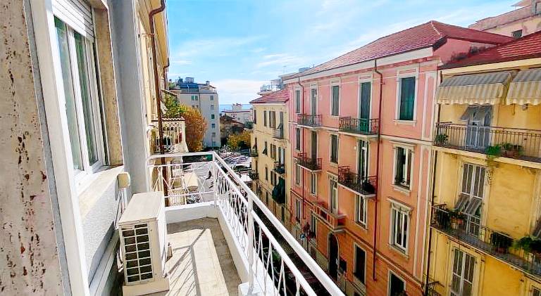 Rental apartment | Beach nearby | Pets are welcome in Sanremo