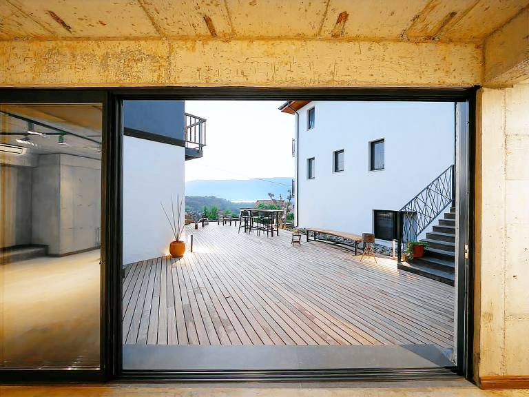 Kikonia Art Suites — photo 5