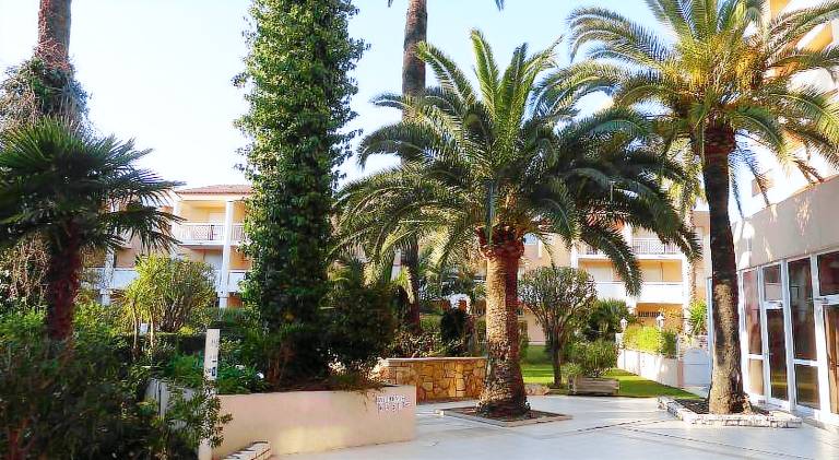 Holiday apartment with pool | Next to the beach | Pets are welcome — photo 3