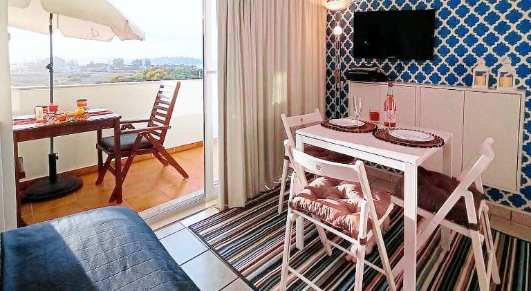Holiday apartment with garden & terrace — photo 3
