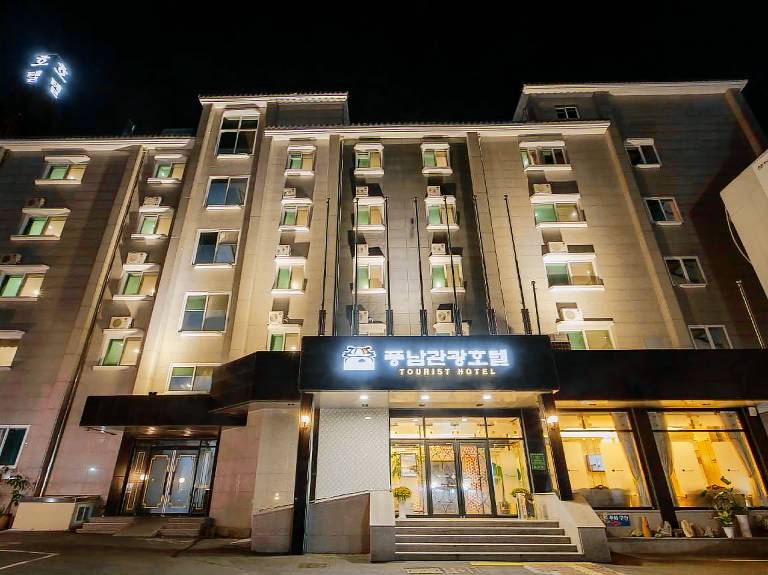 Jeonju Pungnam Family Hotel (Former name Pungnam Tourist Hotel) — photo 3