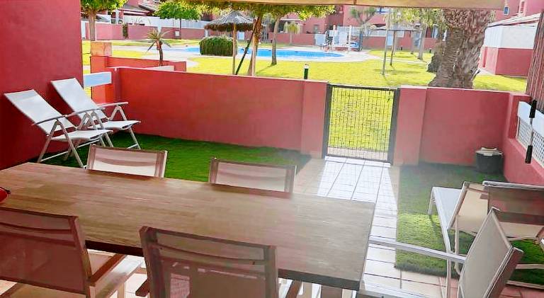 Wonderful holiday apartment with pool | Next to the beach | Pets allowed in Cartagena