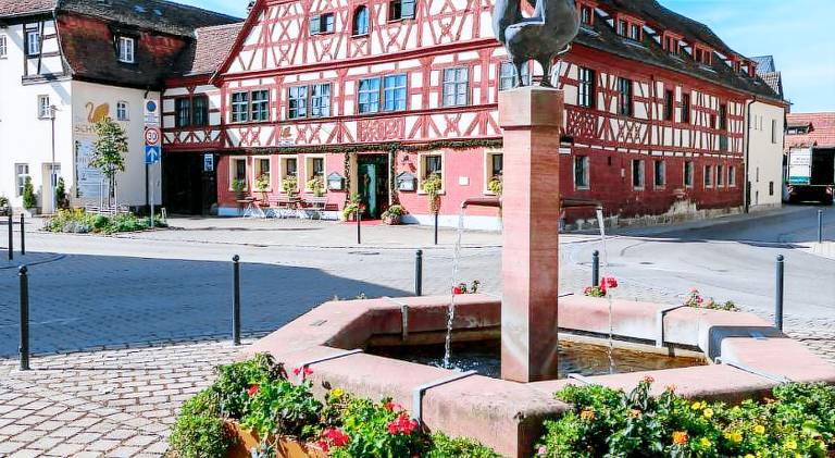 DER SCHWAN Hotel & Restaurant
