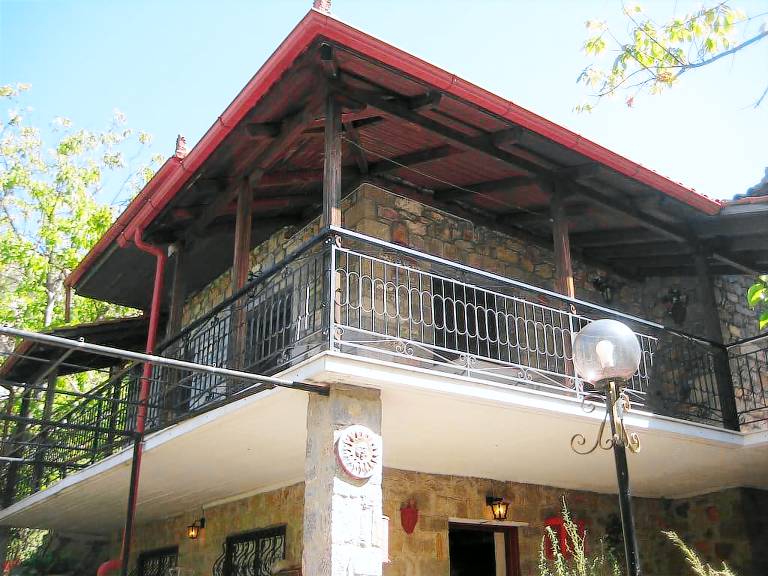 σπίτι Polydrosos