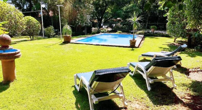 Vacation home with pool — photo 3