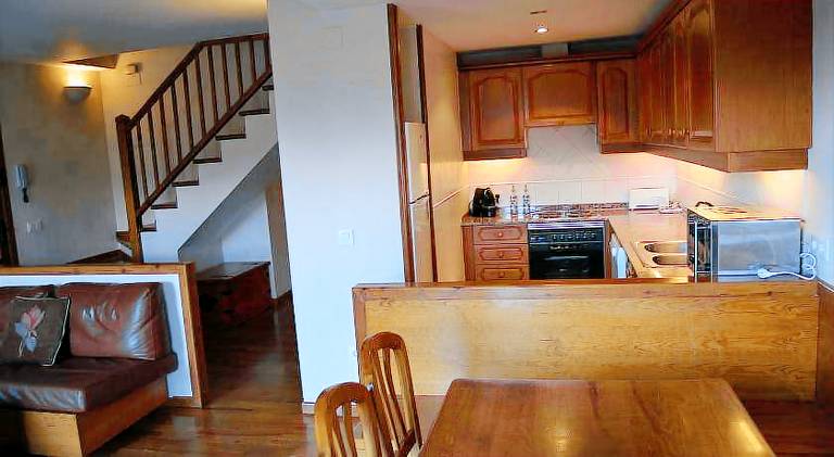 Rental apartment with patio & barbeque — photo 5