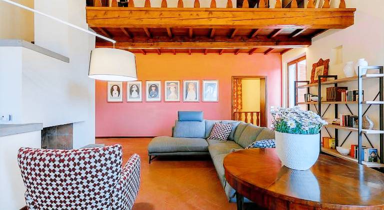 Rental apartment with barbeque, garden & terrace in Cascia