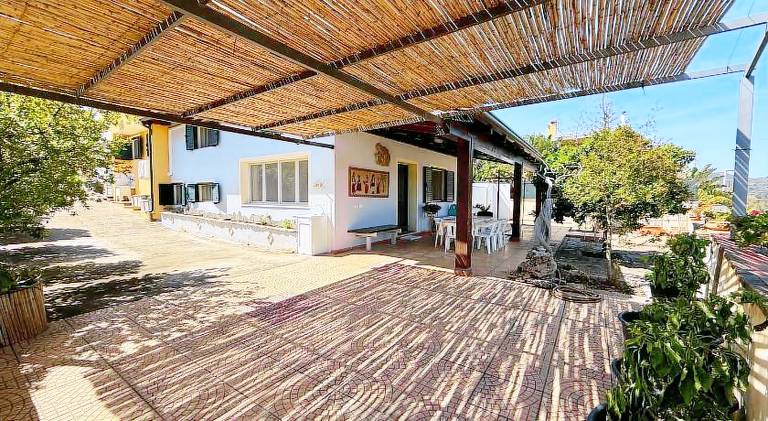 House with 4 rooms for 8 persons in Bari Sardo