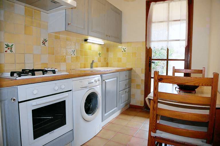 Rental apartment with garden | City view — photo 3