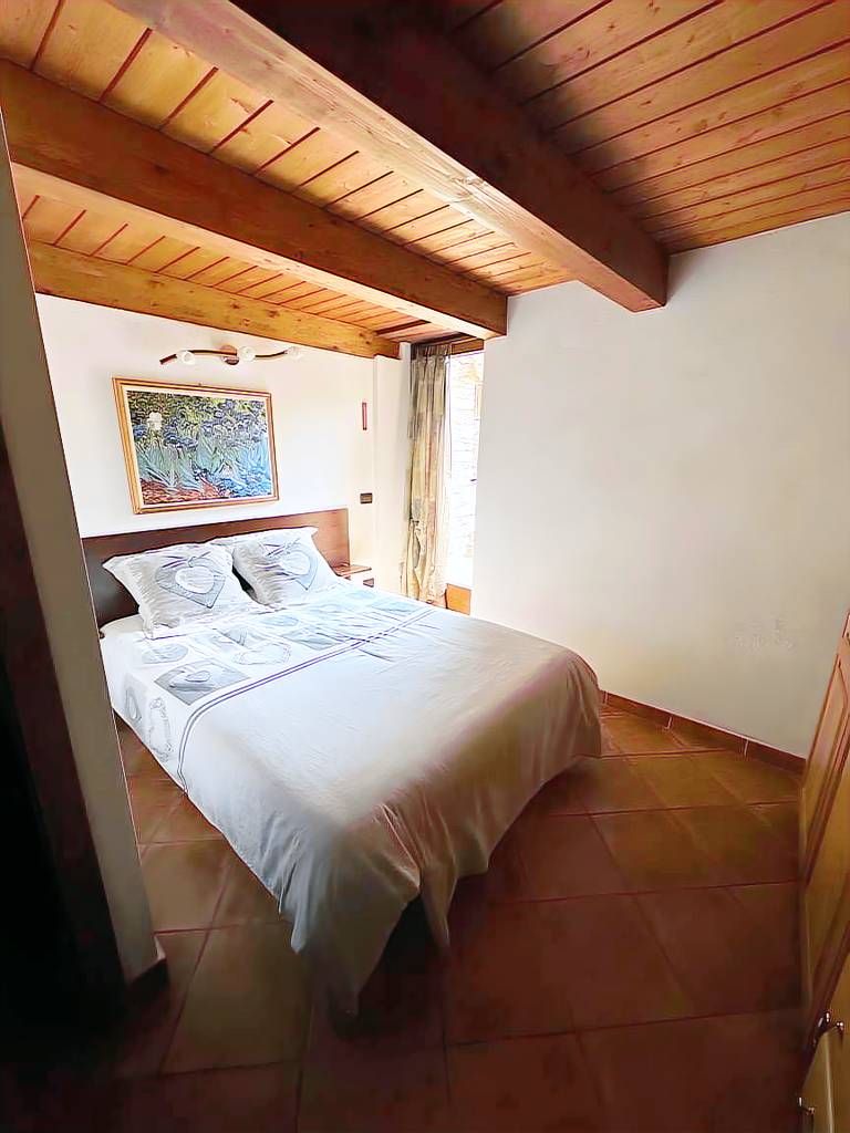 Apartment 'Entre Terre Et Ciel' with Mountain View and Private Terrace — photo 2