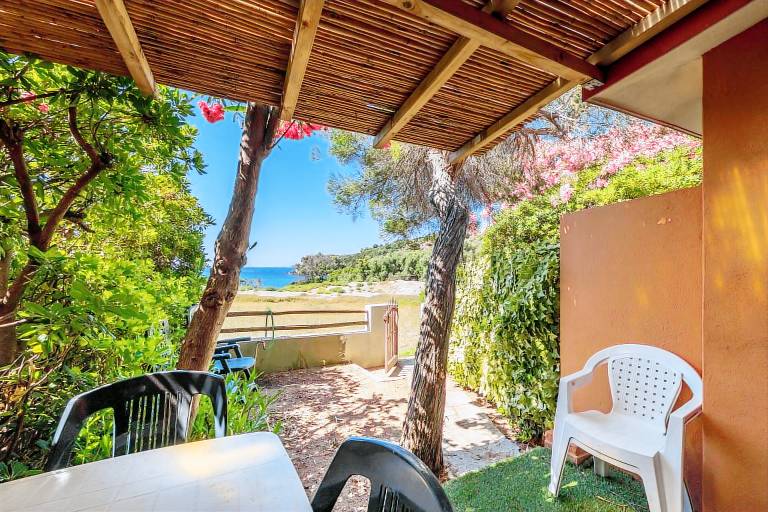 Vacation flat with sea view, near the beach – Accu is Prezzus I in Villasimius
