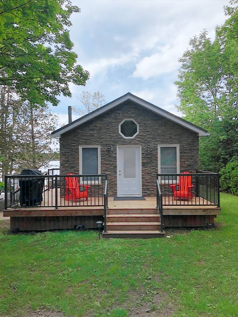 Cabin  Midland