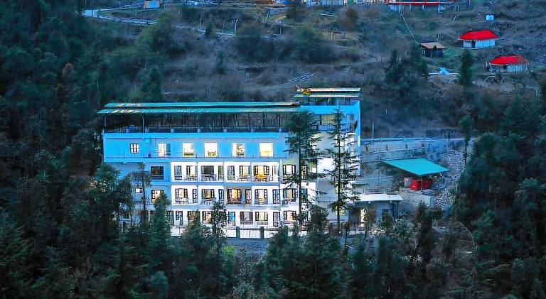 LA Riqueza Dhanolti View - Mountain View Rooms - Near to Eco Park & Surkanda Devi Temple — photo 5