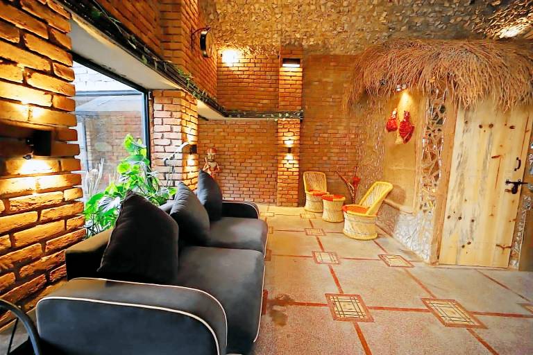 Villa with garden, pool & jacuzzi | Good for workation | Pets are welcome — photo 3