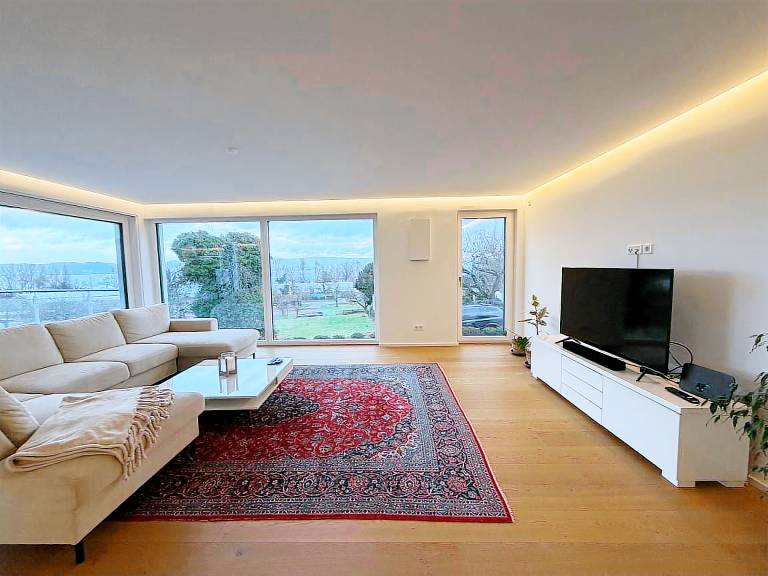 Luxus-Ferienwohnung Seesehnsucht Höri mit Seeblick und Whirlpoolbadewanne. — photo 3