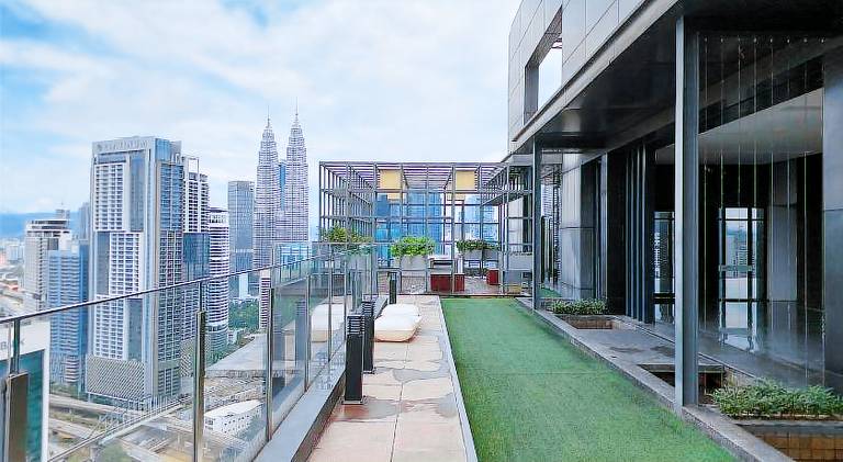 Spacious rental apartment with barbeque, pool & patio | Near Kuala Lumpur Tower | Pet-friendly — photo 5