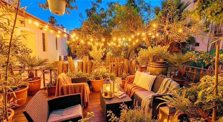 Vacation home with pool | Near Great Synagogue in Tel Aviv