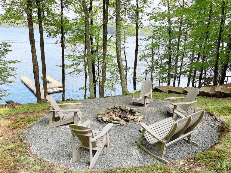 House  Lake Wallenpaupack