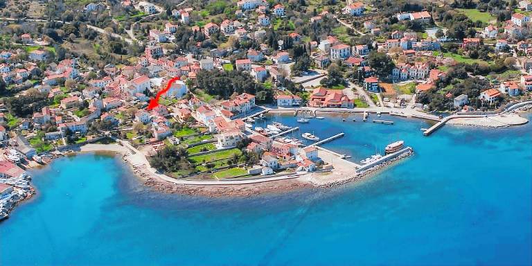 Ferienwohnung in Nerezine für max. 2 Personen Ferienwohnung in Nerezine für max. 2 Personen