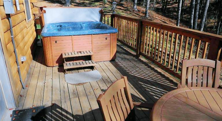 The Cabins at Pine Haven - Beckley — photo 4