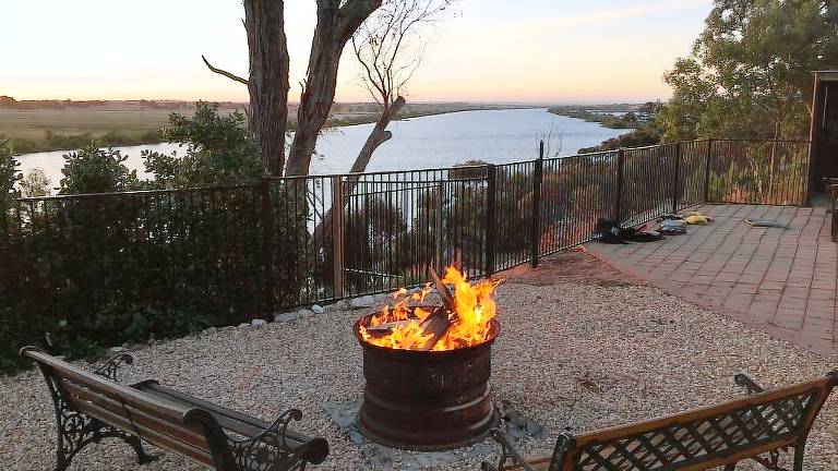 House  Tailem Bend