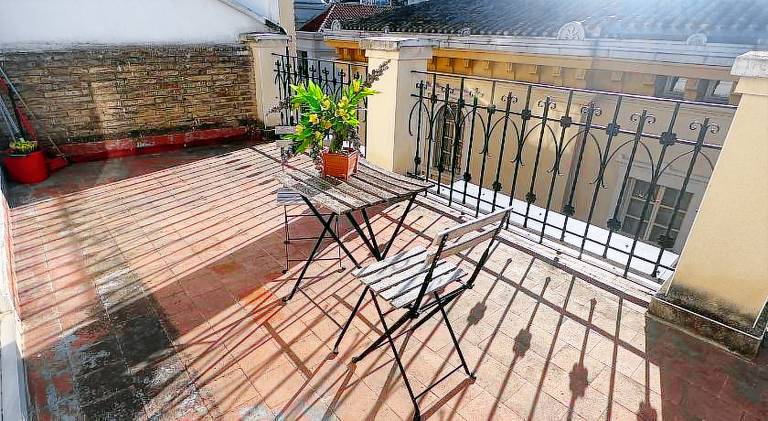 Holiday apartment with 2 rooms for 5 persons in Logroño
