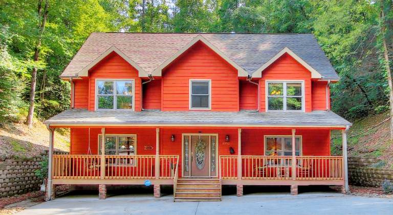 Vacation home with pool & hot tub in Pigeon Forge, TN