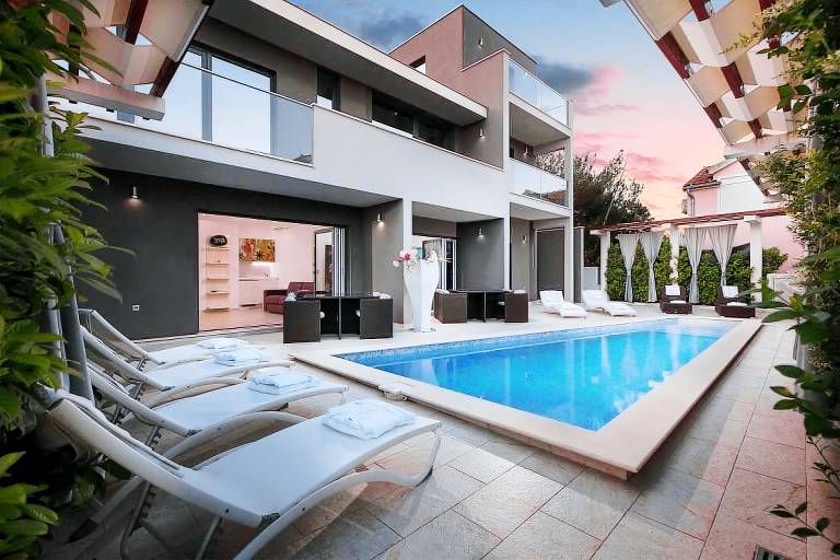 Villa  Rogoznica