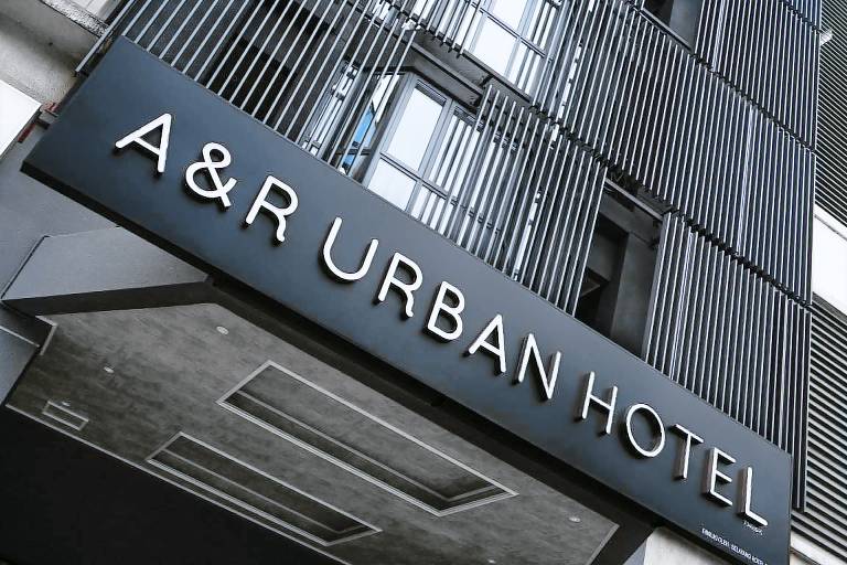 A&R Urban Hotel