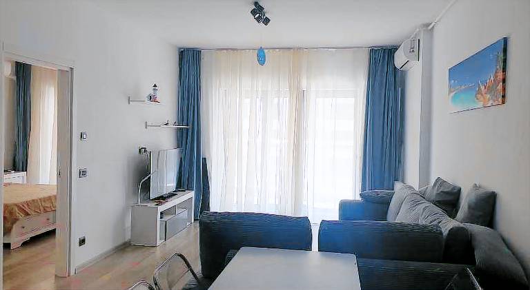 Holiday apartment with pool — photo 2