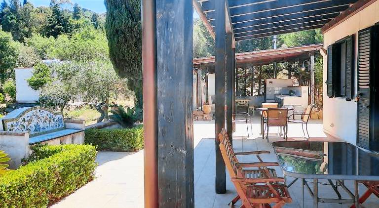 Villa with 3 rooms for 6 persons — photo 3