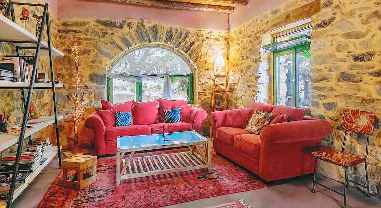 Hani Kastania - Chania retreat for families and groups for holidays and workshops in Platanias