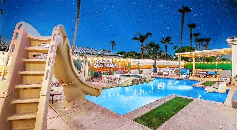 House with jacuzzi — photo 3