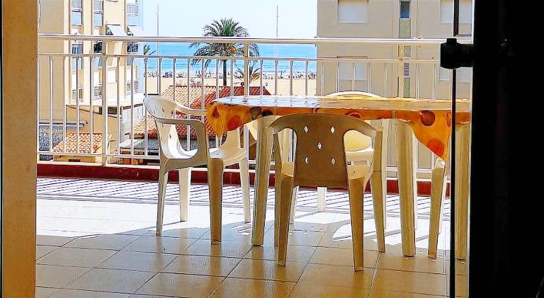 Holiday apartment with terrace | Close to the beach | Pet-friendly — photo 4