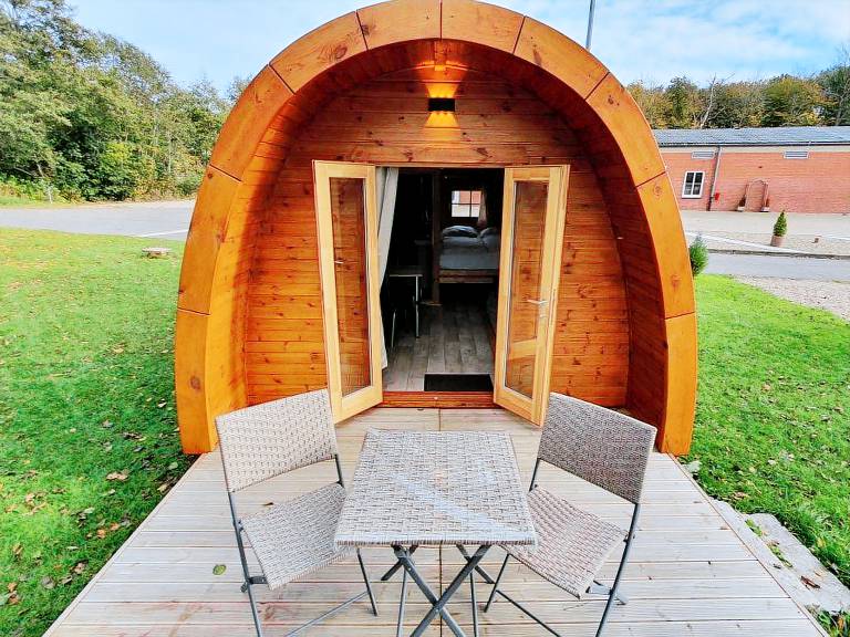 Premium Camping Pod Nr 13