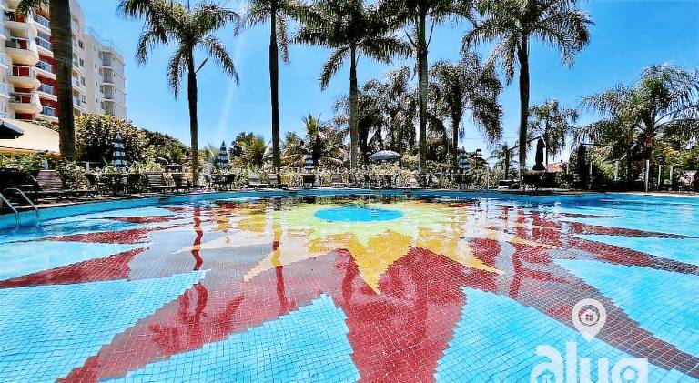 Rental apartment with pool in Penha