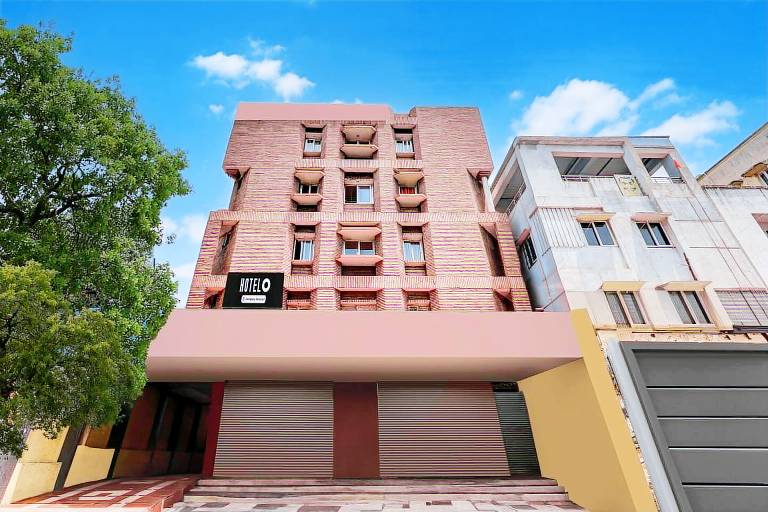 House  Ramakrishna Beach