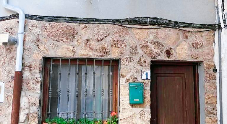 House with 3 rooms for 6 persons in Ávila