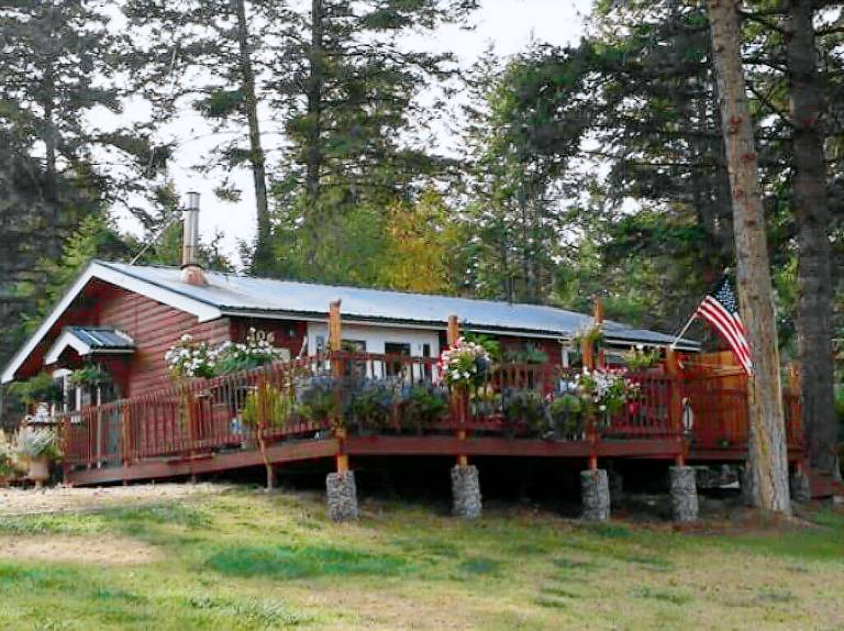 Cabin  Lakeside