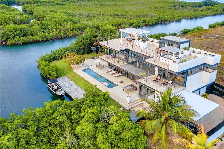 Villa Placencia