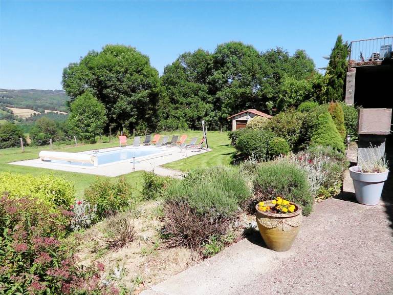 Fully equipped charming gite with patio, garden & barbecue | Dogs allowed — photo 4